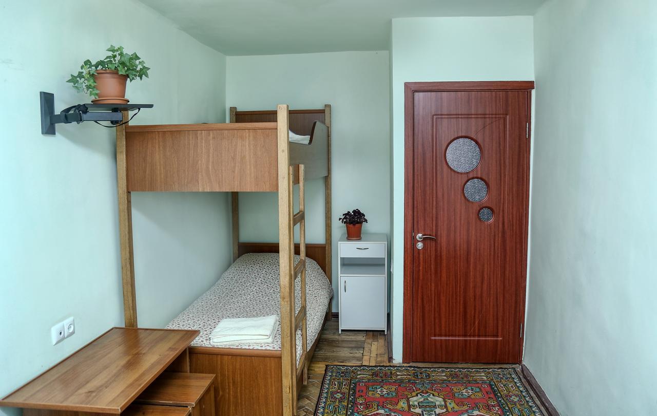 Aregak B&B And Tours Горис Экстерьер фото